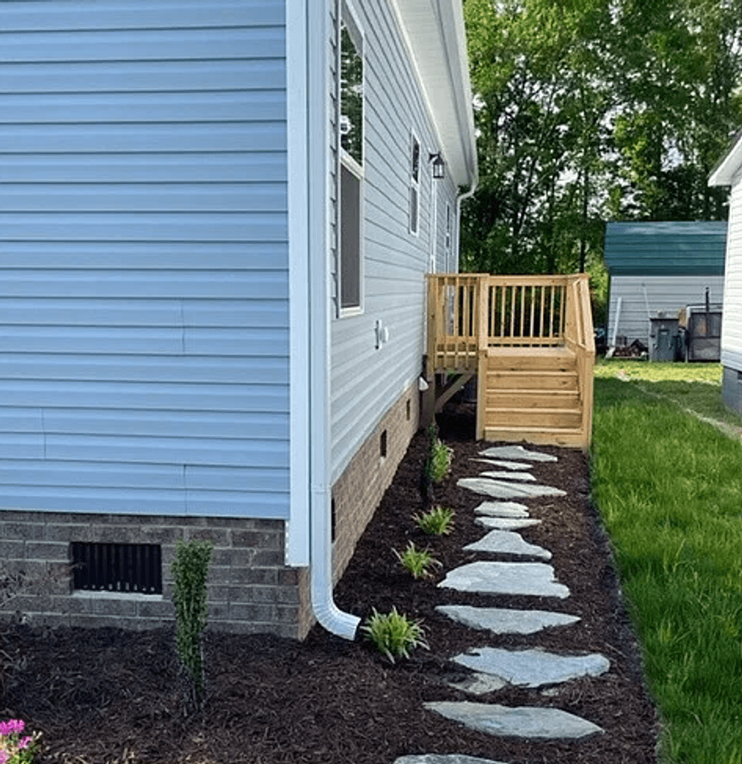 379 Blanche Cir — photo 3