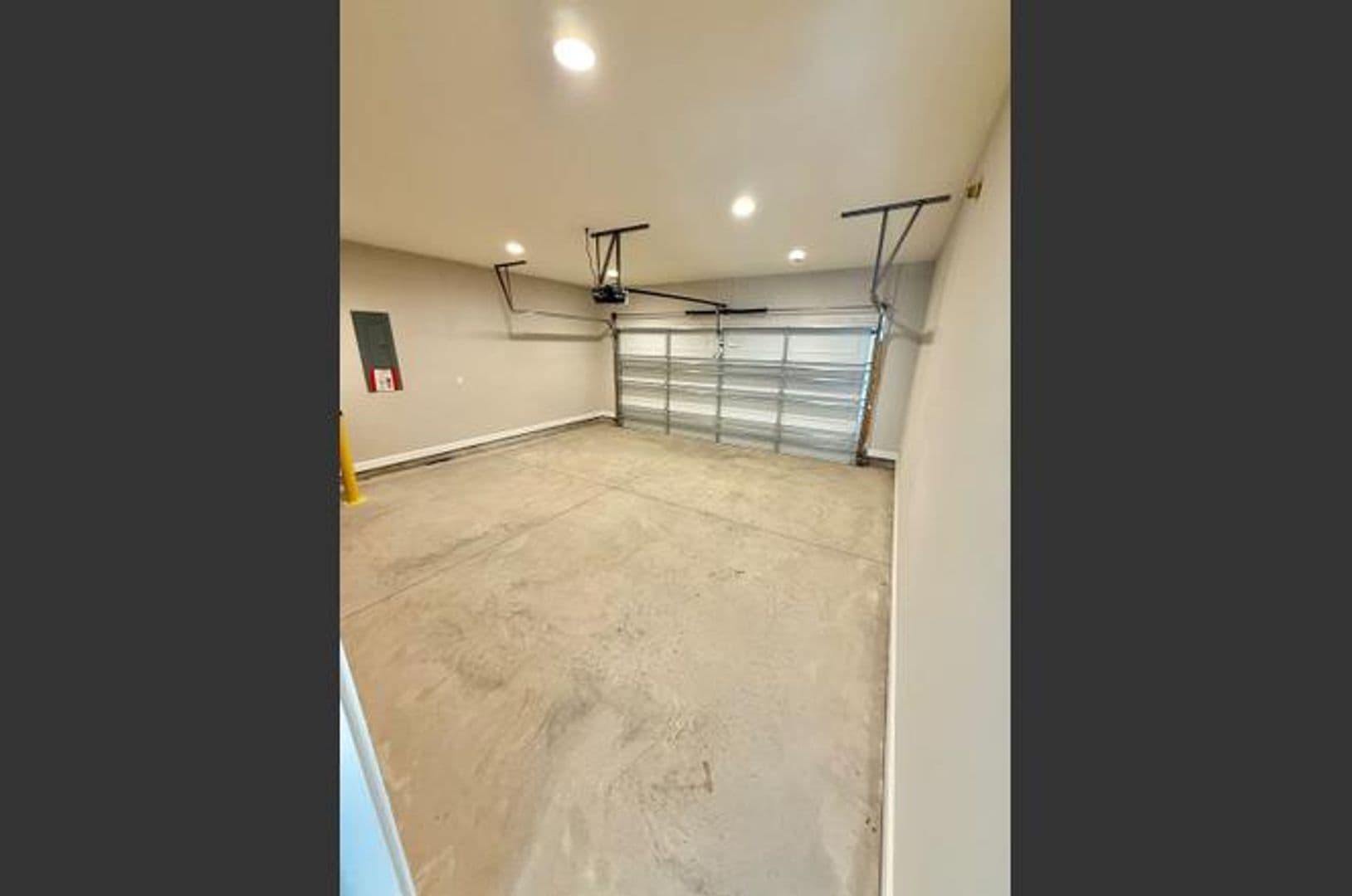 8029 Joy Crossing Ln — photo 17