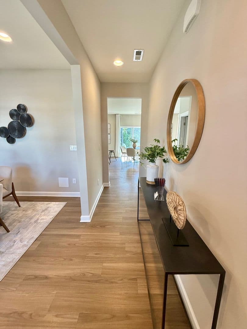 8021 Joy Crossing Ln — photo 2