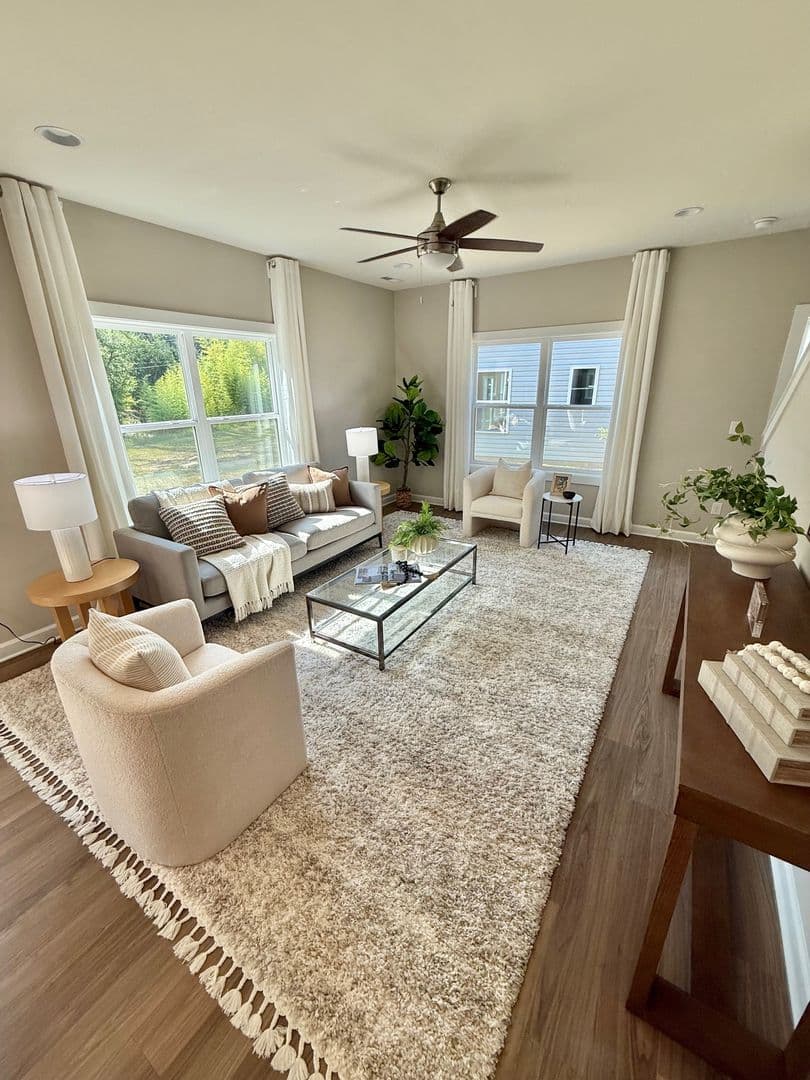 8021 Joy Crossing Ln — photo 4