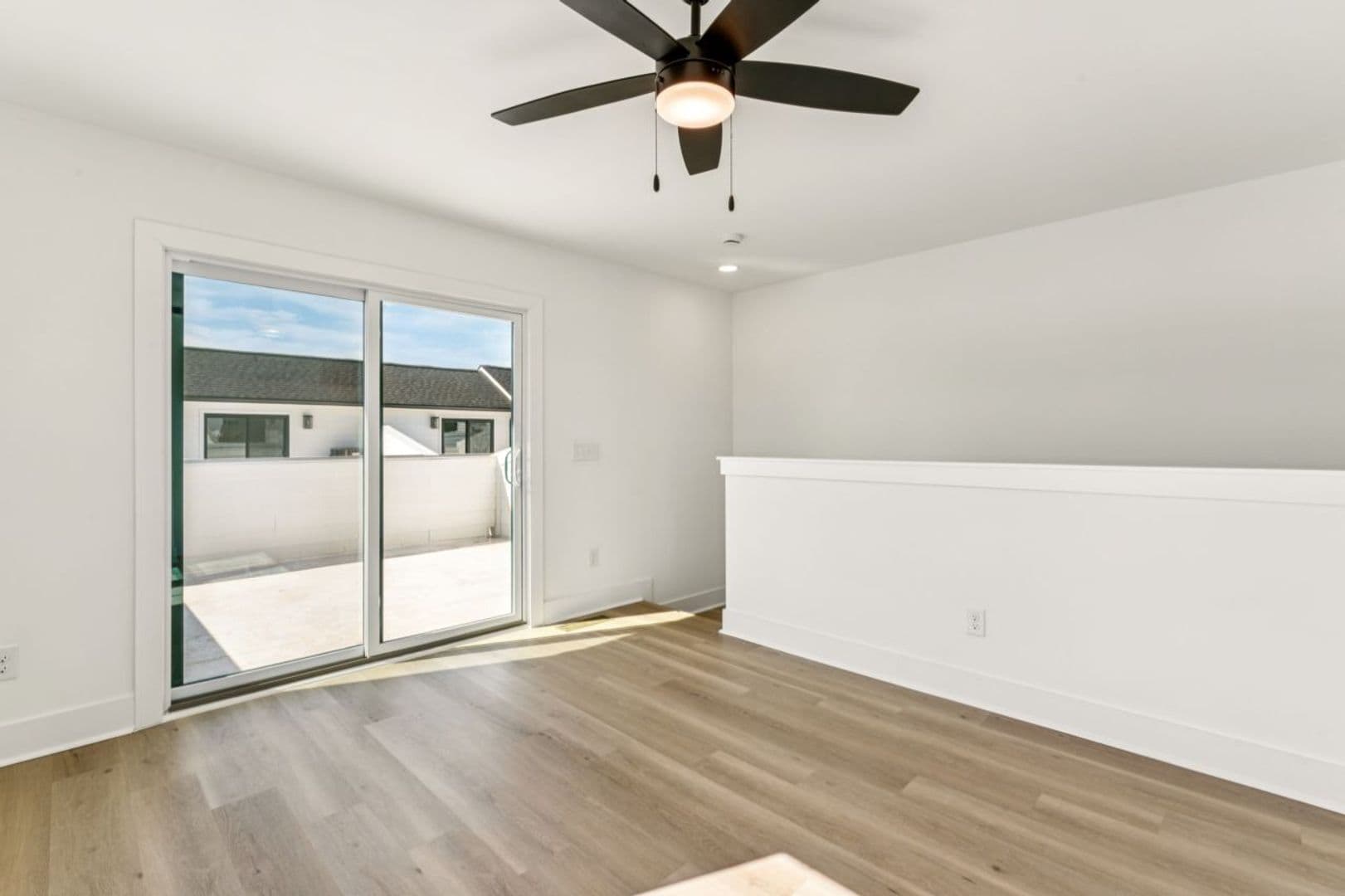 6038 Old Pineville Rd — photo 15