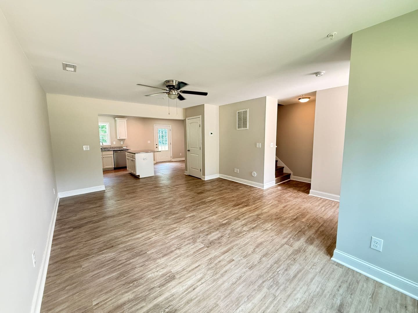 1207 Davis St, Unit 1 — photo 3