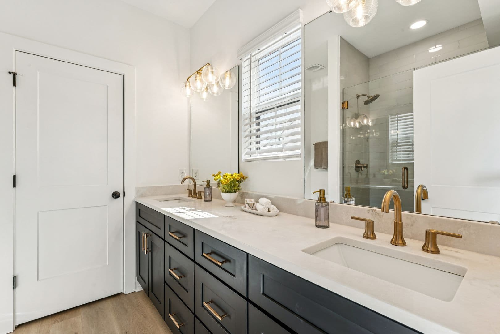 6010 Old Pineville Rd — photo 13