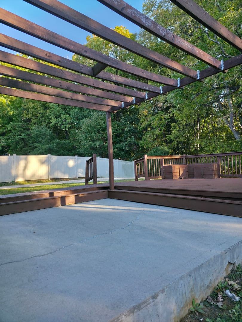 10210 Atkins Ridge Dr — photo 2