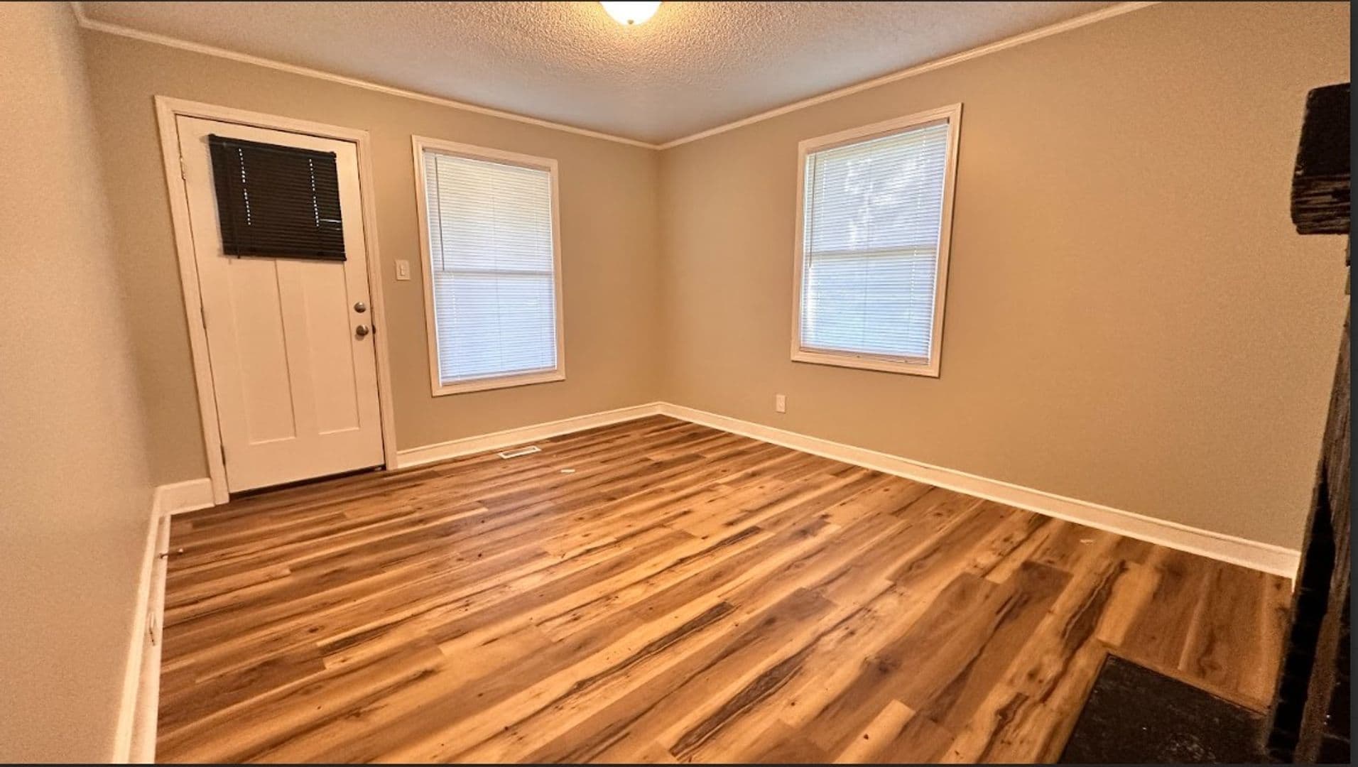 903 W Alabama Ave — photo 6